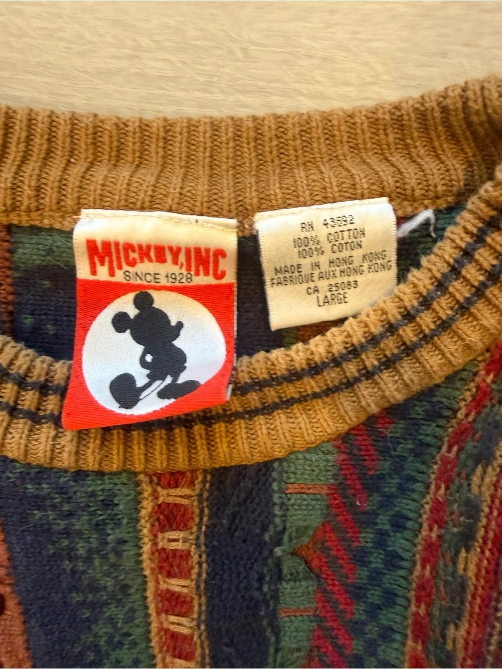 Vintage Disney Coogi Tigger Sweater UNISEX LARGE excellent condition
